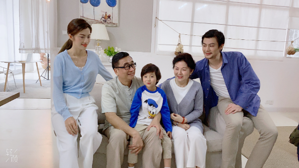 拍廣告的臺前幕后是怎樣的呢？